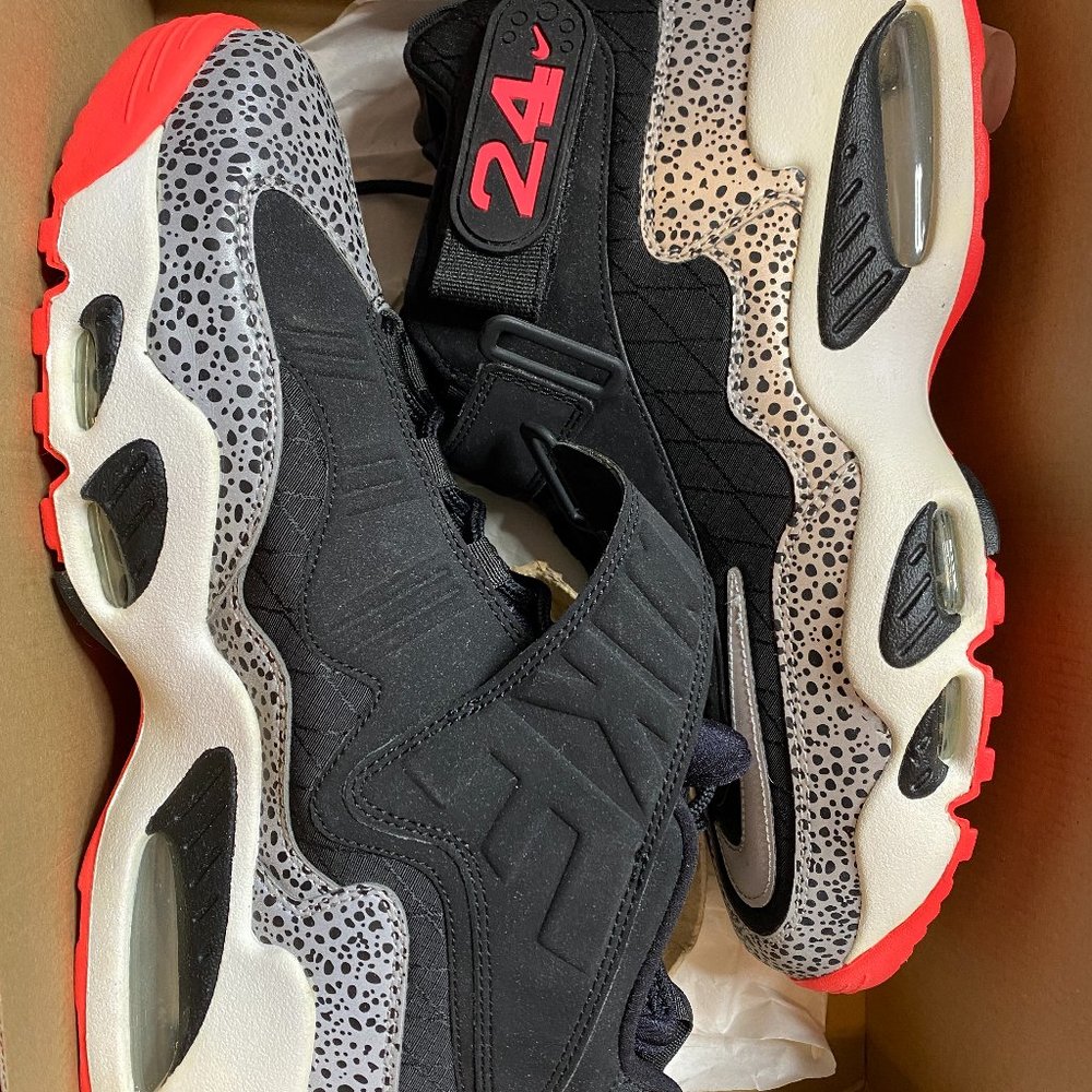 Nike Air Griffey Max 1 PRM Sneakers